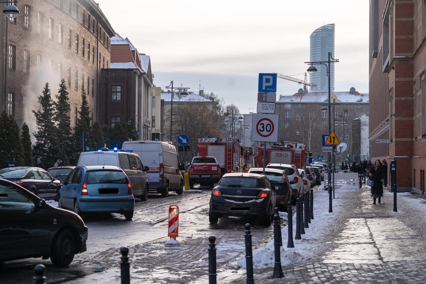 Ewakuacja Komendy Wojewódzkiej Policji we Wrocławiu, 19.12.2022