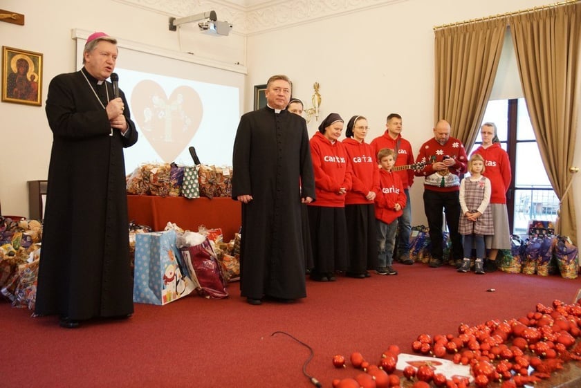 300 prezentów dla dzieciaków. Finał akcji NASZA PAKA