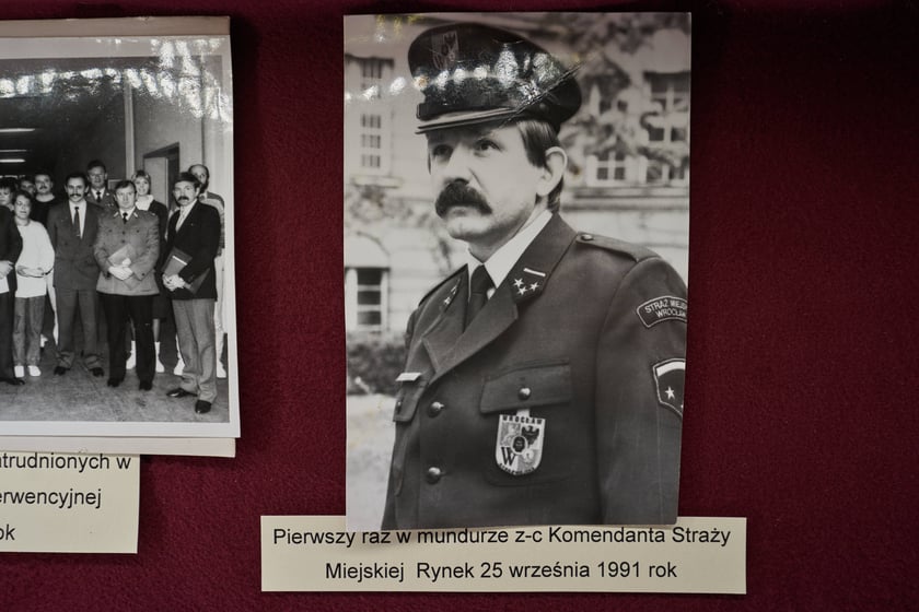 Na zdjęciach zbiory straży miejskiej