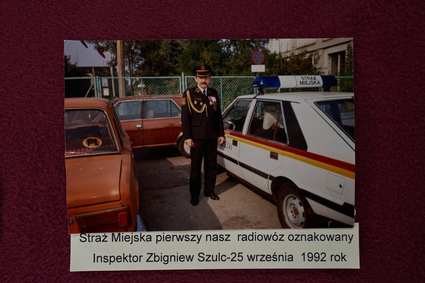 Na zdjęciach zbiory straży miejskiej
