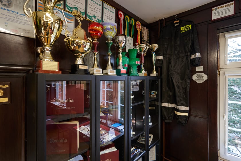 Na zdjęciach zbiory straży miejskiej