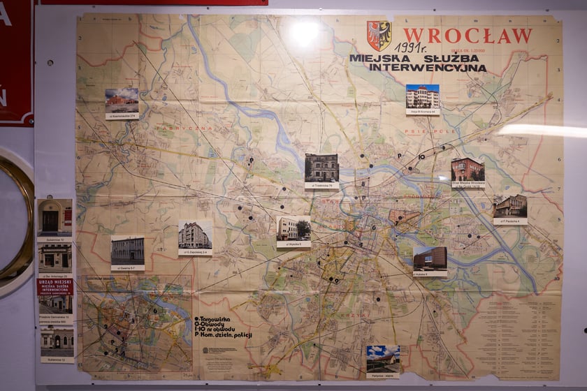 Na zdjęciach zbiory straży miejskiej