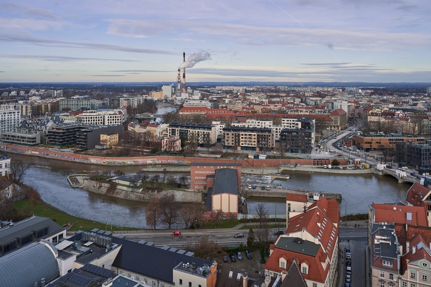Na zdjęciu Wrocław - widok z wieży kościoła św. Elżbiety