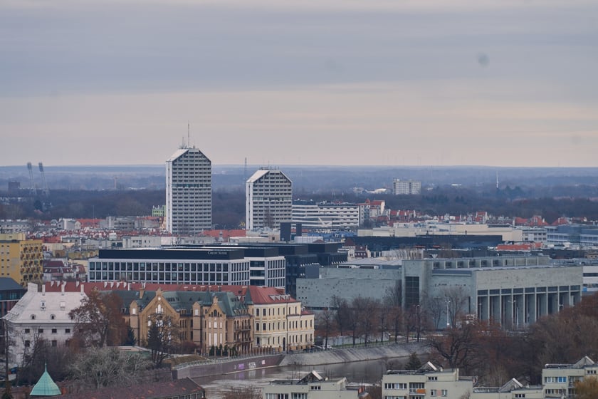 Na zdjęciu Wrocław - widok z wieży kościoła św. Elżbiety