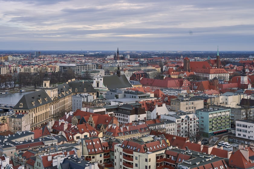 Na zdjęciu Wrocław - widok z wieży kościoła św. Elżbiety
