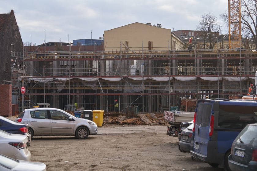 Budowa Bernardyńskiej i Centro Domini
