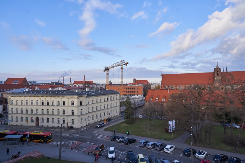 Budowa Bernardyńskiej i Centro Domini