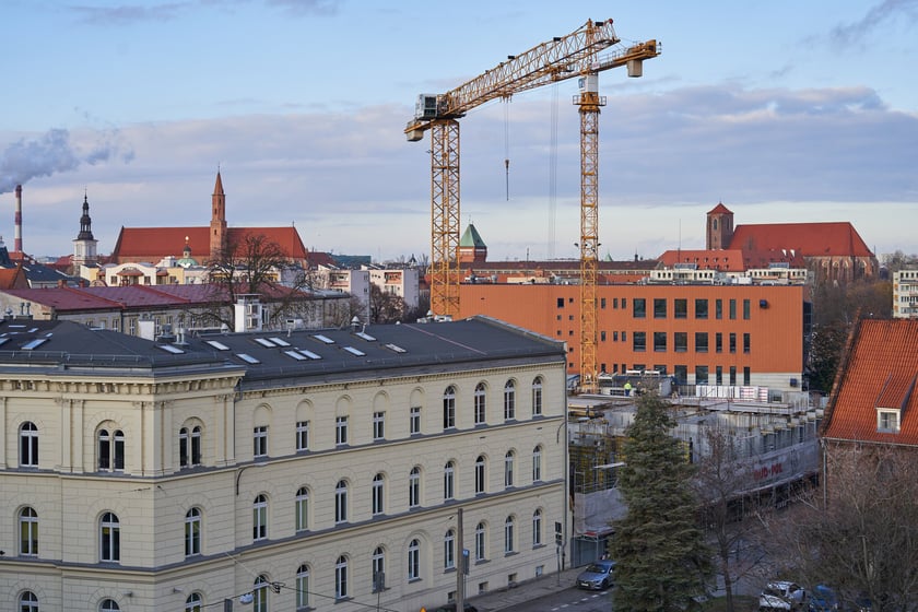 Budowa Bernardyńskiej i Centro Domini