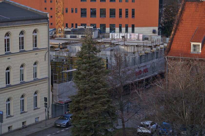 Budowa Bernardyńskiej i Centro Domini