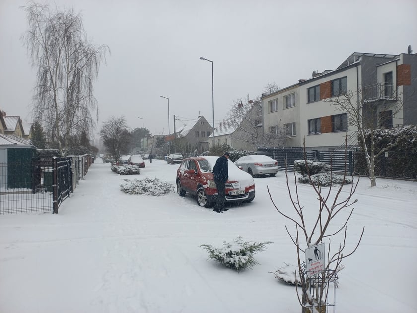 Zima we Wrocławiu. Osiedle Stabłowice w śniegu 21.01.2023