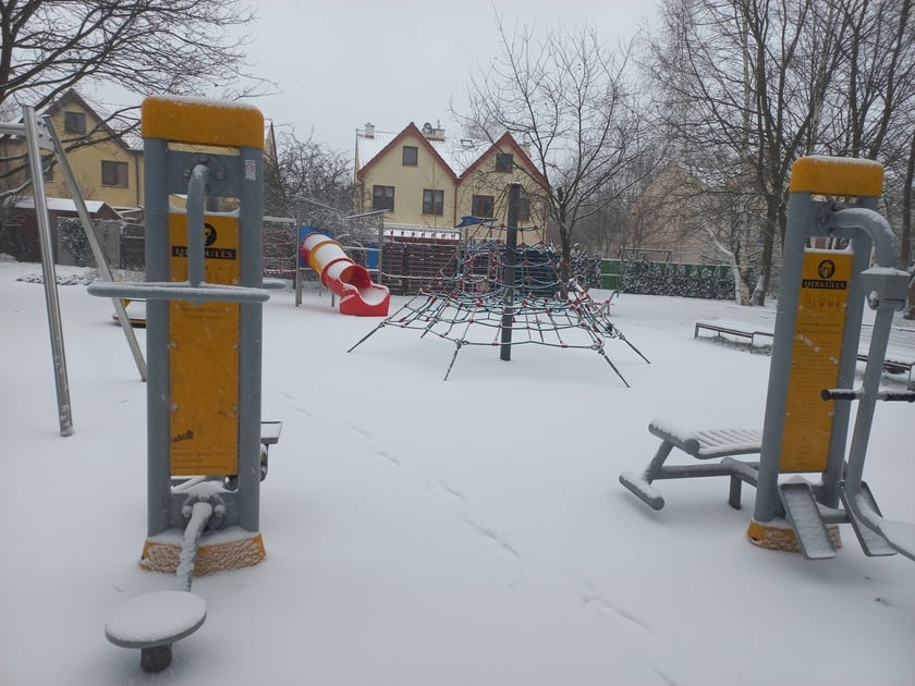 Zima we Wrocławiu. Osiedle Stabłowice w śniegu 21.01.2023