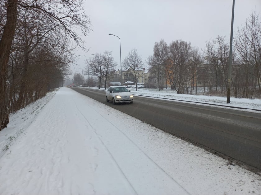 Zima we Wrocławiu. Osiedle Stabłowice w śniegu 21.01.2023