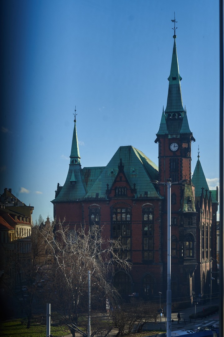 Budynek dawnej Biblioteki Uniwersyteckiej we Wrocławiu przy ul. Szajnochy 7/9