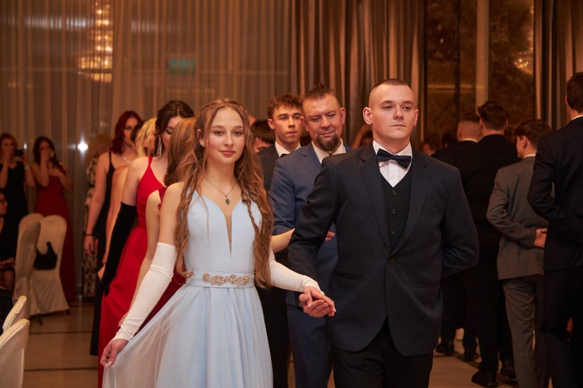 Na zdjęciu bal studni&oacute;wkowy IV LO 11.02.2023 r.