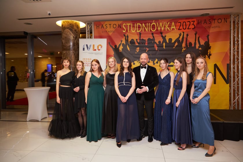 Na zdjęciu bal studni&oacute;wkowy IV LO 11.02.2023 r.
