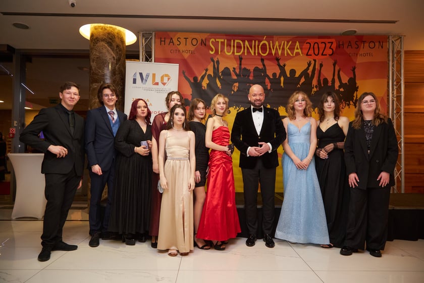 Na zdjęciu bal studni&oacute;wkowy IV LO 11.02.2023 r.