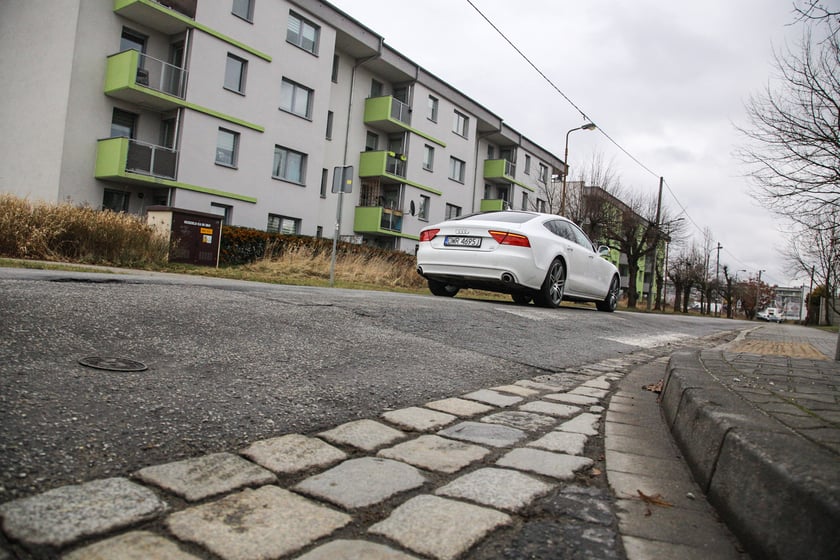 Na zdjęciu: ulica Dolnobrzeska, gdzie w najbliższym czasie zostanie przeprowadzony remont