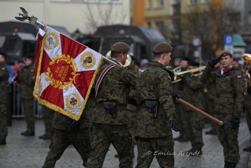 Żołnierze 16. Dolnośląskiej Brygady Obrony Terytorialnej podczas uroczystego składania przysięgi&nbsp;