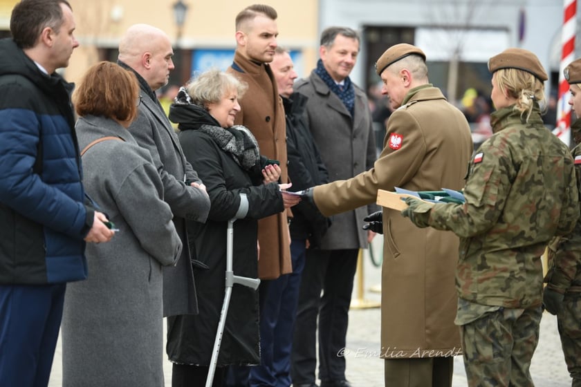 Obchody składania przysięgi przez nowych żołnierzy 16. Dolnośląskiej Brygady Obroy Terytorialnej