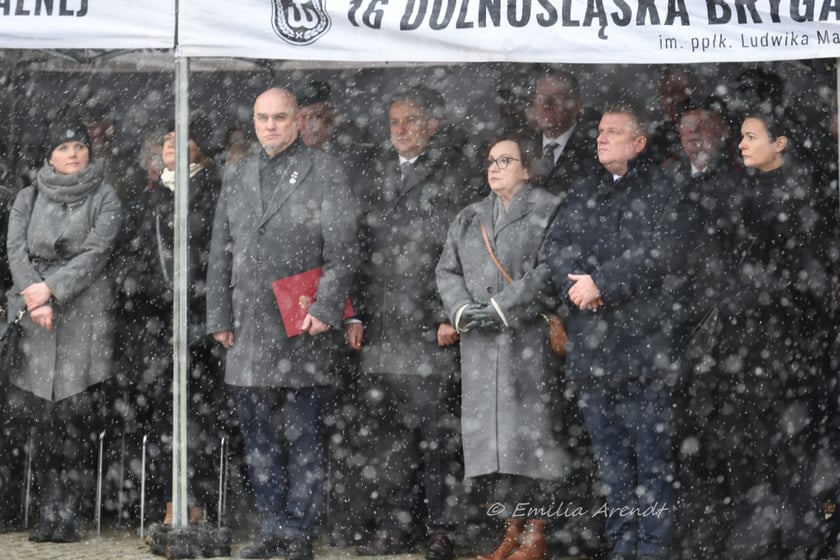 Obchody składania przysięgi przez nowych żołnierzy 16. Dolnośląskiej Brygady Obroy Terytorialnej