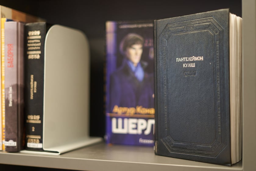 Biblioteka przy ul. Piłsudskiego (na I piętrze w budynku Dworca Głównego)