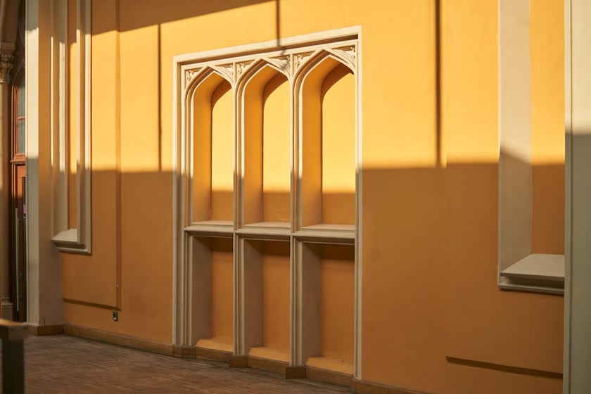 Dworzec Wrocław Gł&oacute;wny wciąż zadziwia pięknem architektury i detalami, a także pięknymi wnętrzami
