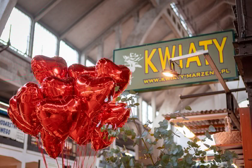 Hala Targowa i plac Solny gotowe na Walentynki - 12.02.2025 r.