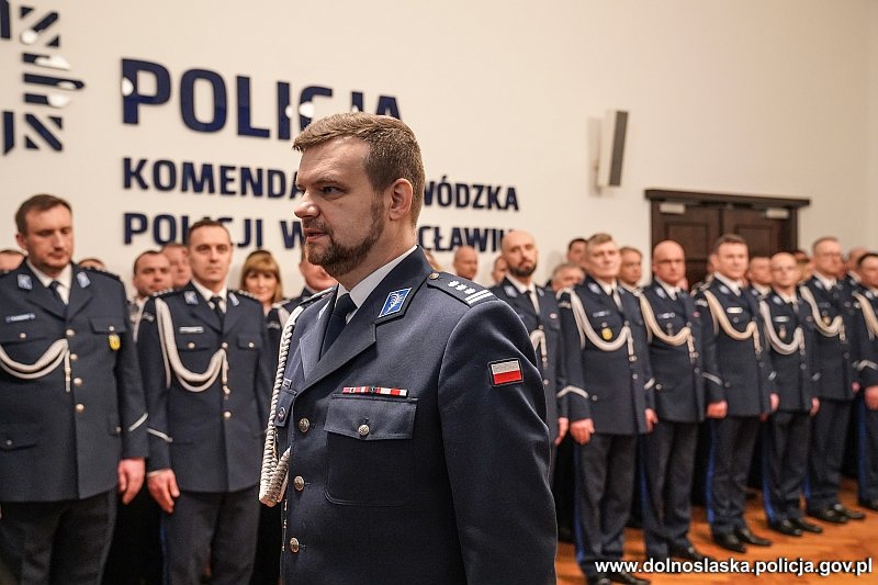 Ślubowanie nowych policjantów we Wrocławiu
