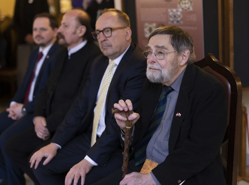 Uczestość odsłonięcia popiersia węgierskiego kr&oacute;la Macieja Korwina