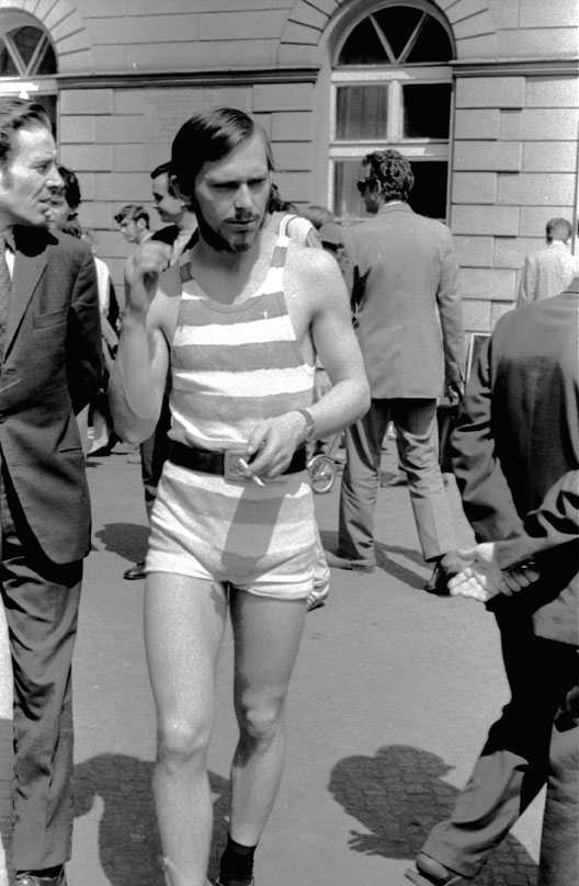 Na zdjęciu: zabawa student&oacute;w podczas juwenali&oacute;w z 1971 roku