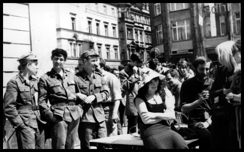 Na zdjęciu: zabawa student&oacute;w podczas juwenali&oacute;w z 1971 roku