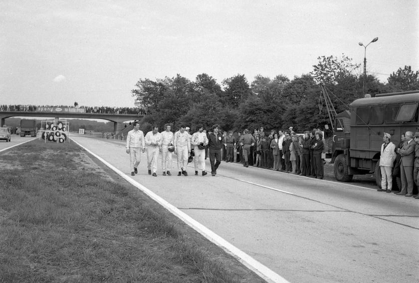 Rok 1973, Rekord Fiata - polscy kierowcy trzykrotnie biją światowy rekord prędkości
