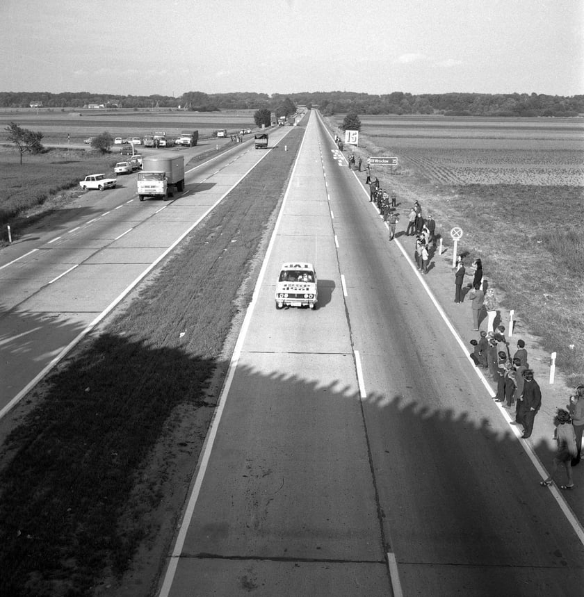 Rok 1973, Rekord Fiata - polscy kierowcy trzykrotnie biją światowy rekord prędkości