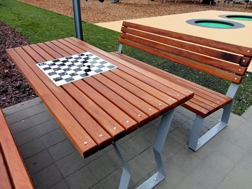 Stół do gry w szachy
