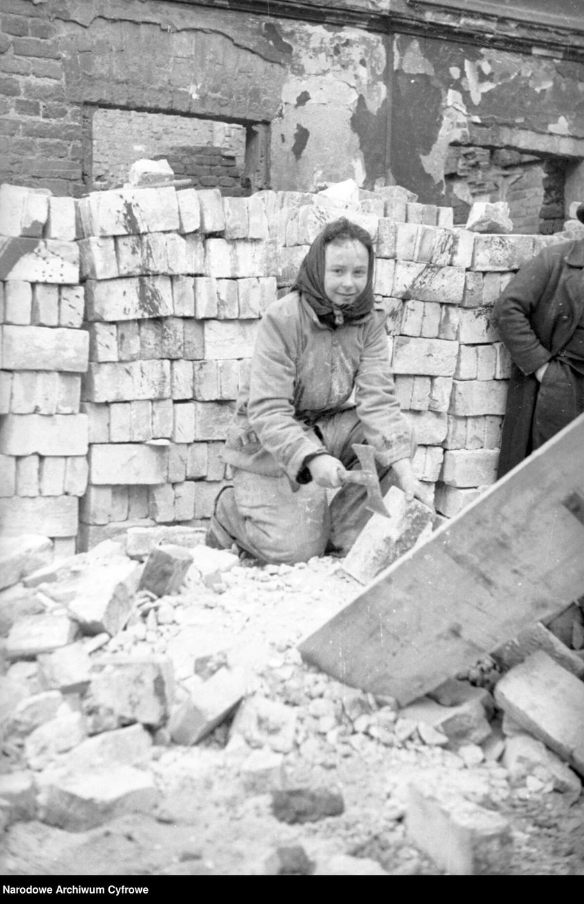 Prace rozbiórkowe we Wrocławiu, lata 1948-1949