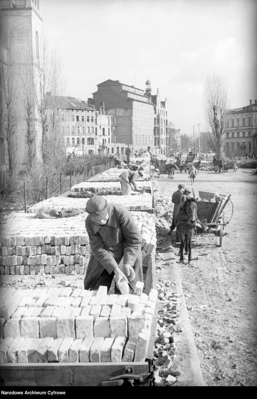 Prace rozbiórkowe we Wrocławiu, lata 1948-1949