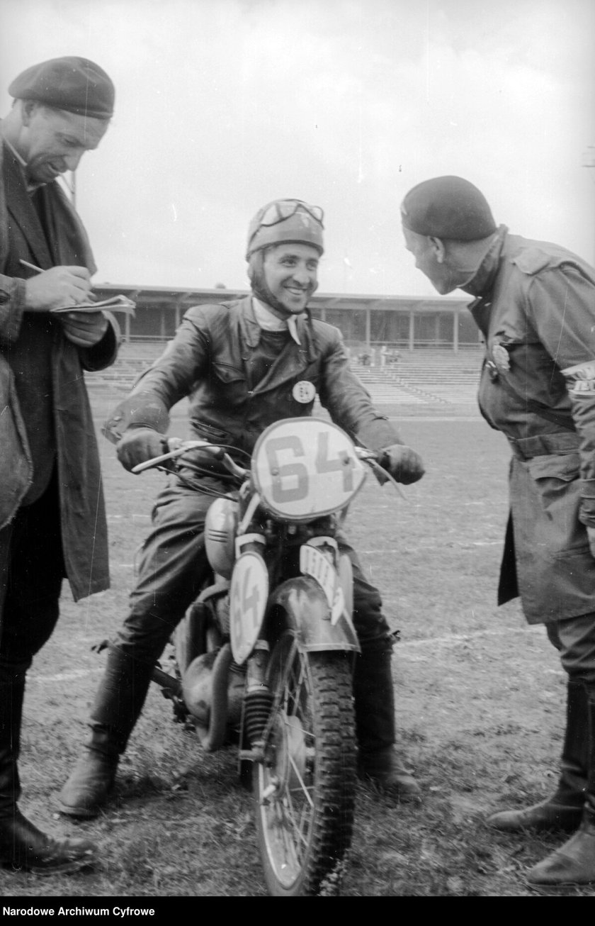 Zawody motocyklowe na Stadionie Olimpijskim, lata 1948-1953.