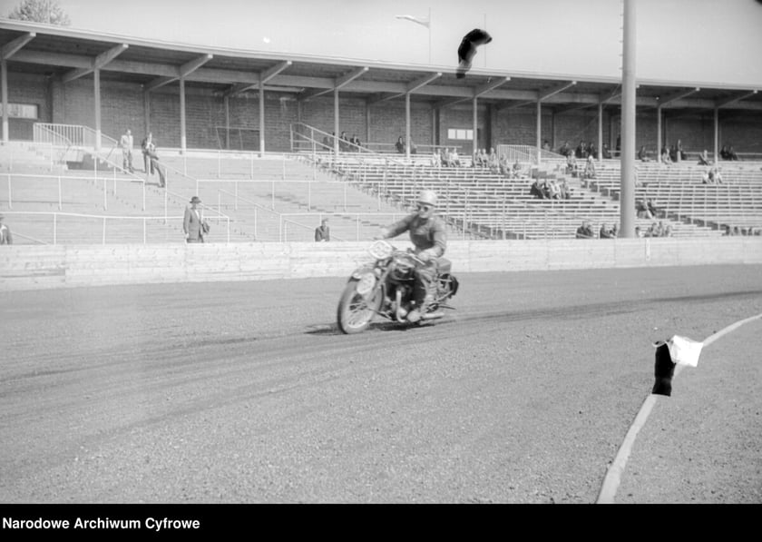 Zawody motocyklowe na Stadionie Olimpijskim, lata 1948-1953.