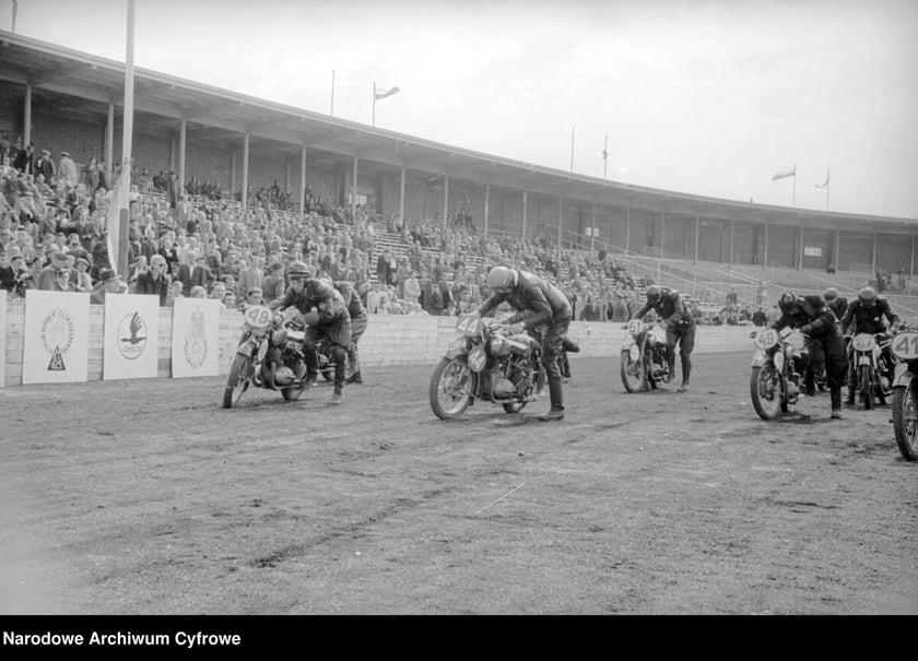 Zawody motocyklowe na Stadionie Olimpijskim, lata 1948-1953.