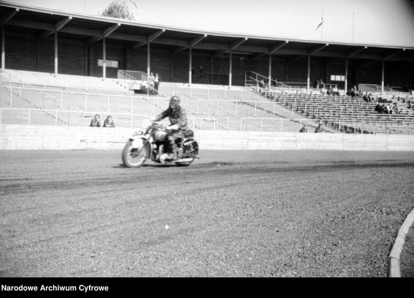 Zawody motocyklowe na Stadionie Olimpijskim, lata 1948-1953.