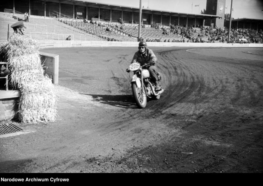 Zawody motocyklowe na Stadionie Olimpijskim, lata 1948-1953.
