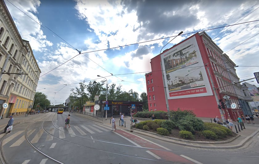 Stawowa -Piłsudskiego - frima i2D Sp.z o.o. złożyła wnioske o rozbi&oacute;rkę budynku usługowego. Obecnie mieści się tam restauracja&nbsp;