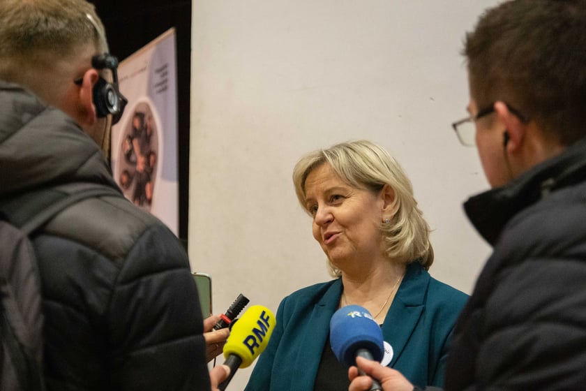 Debata ,,Weź mnie doceń, a nie oceń''