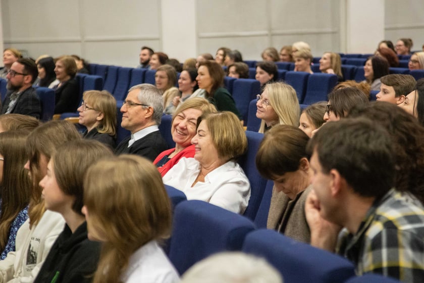Debata ,,Weź mnie doceń, a nie oceń''