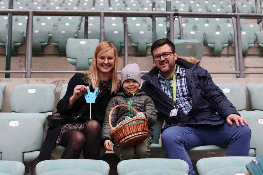 Święcenie pokarmów na Tarczyński Arena.