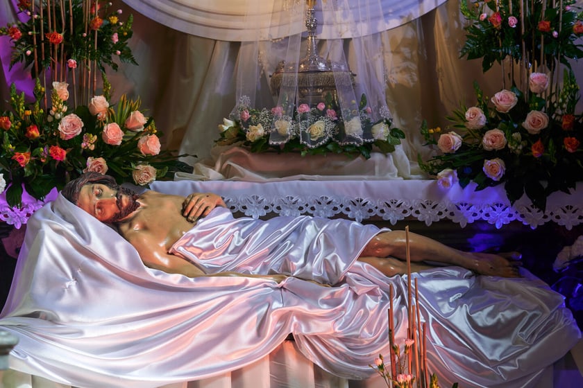 Gr&oacute;b Pański w kościele pw. Najświętszego Imienia Jezus (kości&oacute;ł uniwersytecki)
