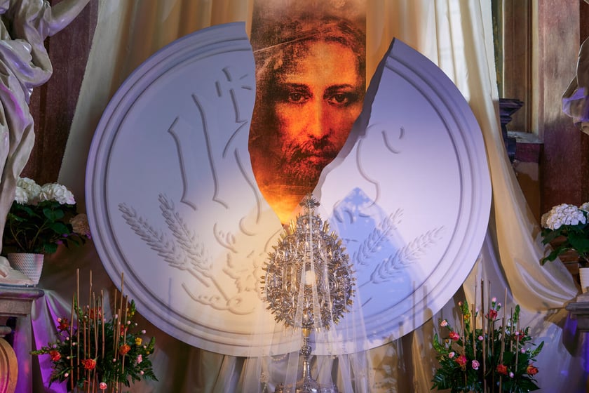 Gr&oacute;b Pański w kościele pw. Najświętszego Imienia Jezus (kości&oacute;ł uniwersytecki)