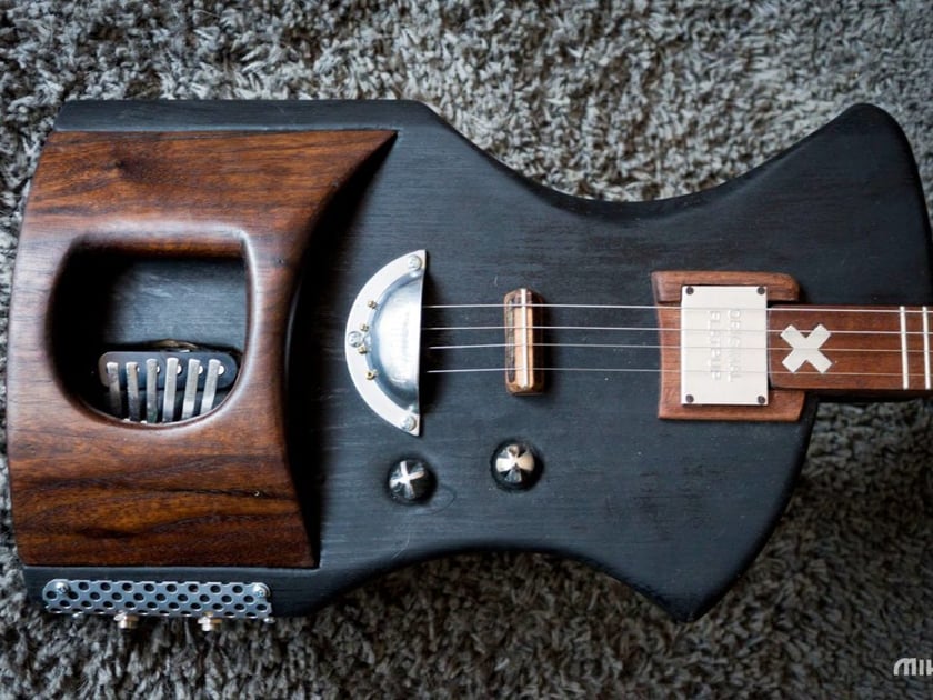 Kalimba plus gitara