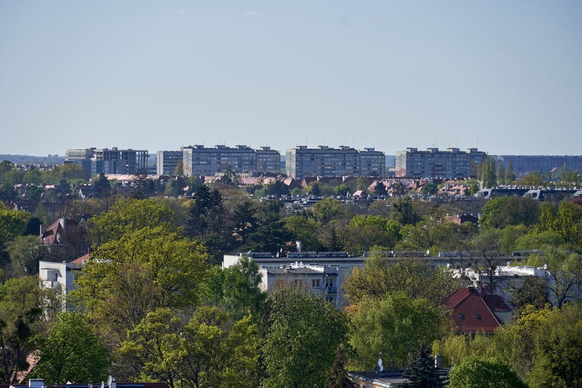 Panorama Wrocławia z perspektywy Krzyków - maj 2023