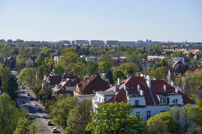 Panorama Wrocławia z perspektywy Krzyków - maj 2023